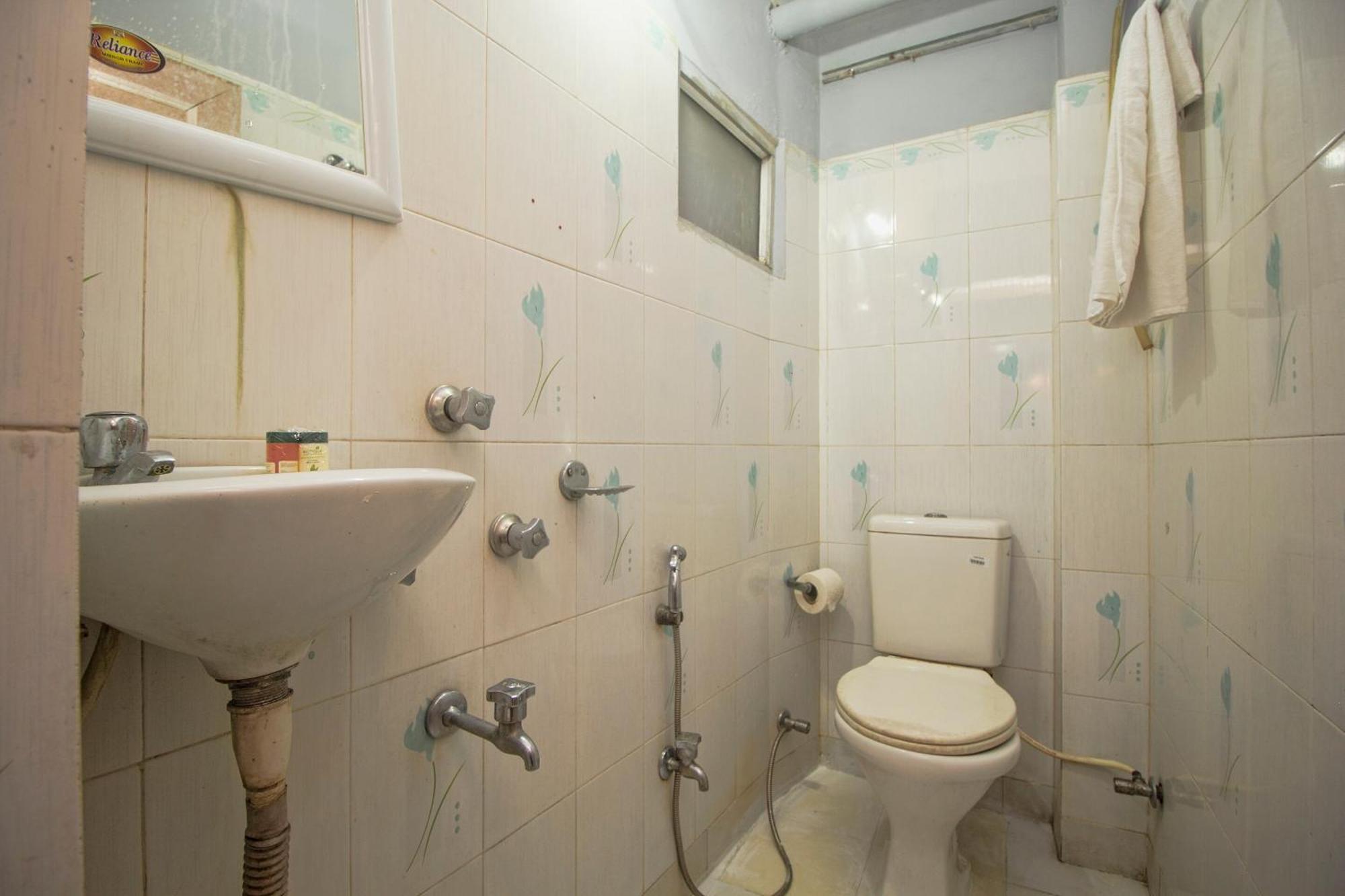 Hotel O Golden Moments Siliguri Zewnętrze zdjęcie