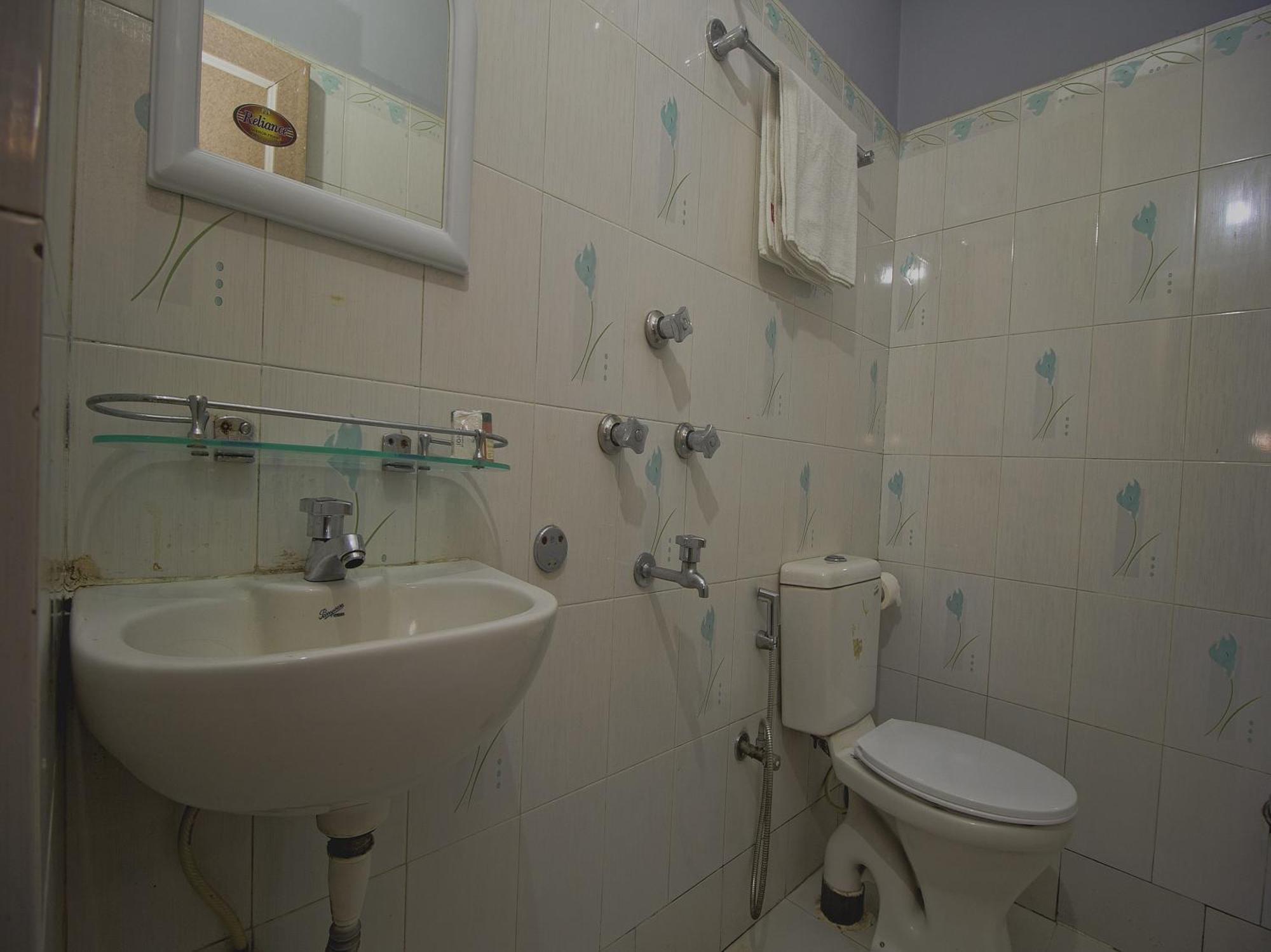 Hotel O Golden Moments Siliguri Zewnętrze zdjęcie